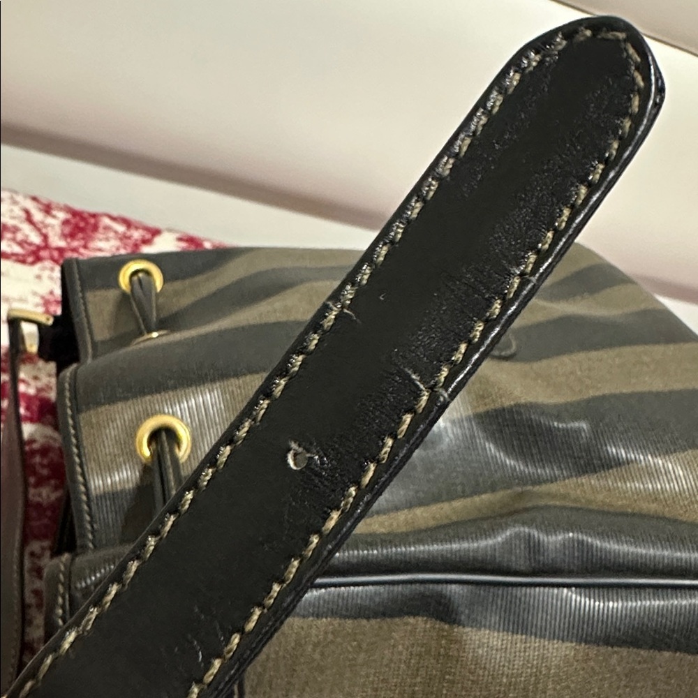 Vintage bucket Fendi Black and Brown Striped Bag - Picture 13 of 15